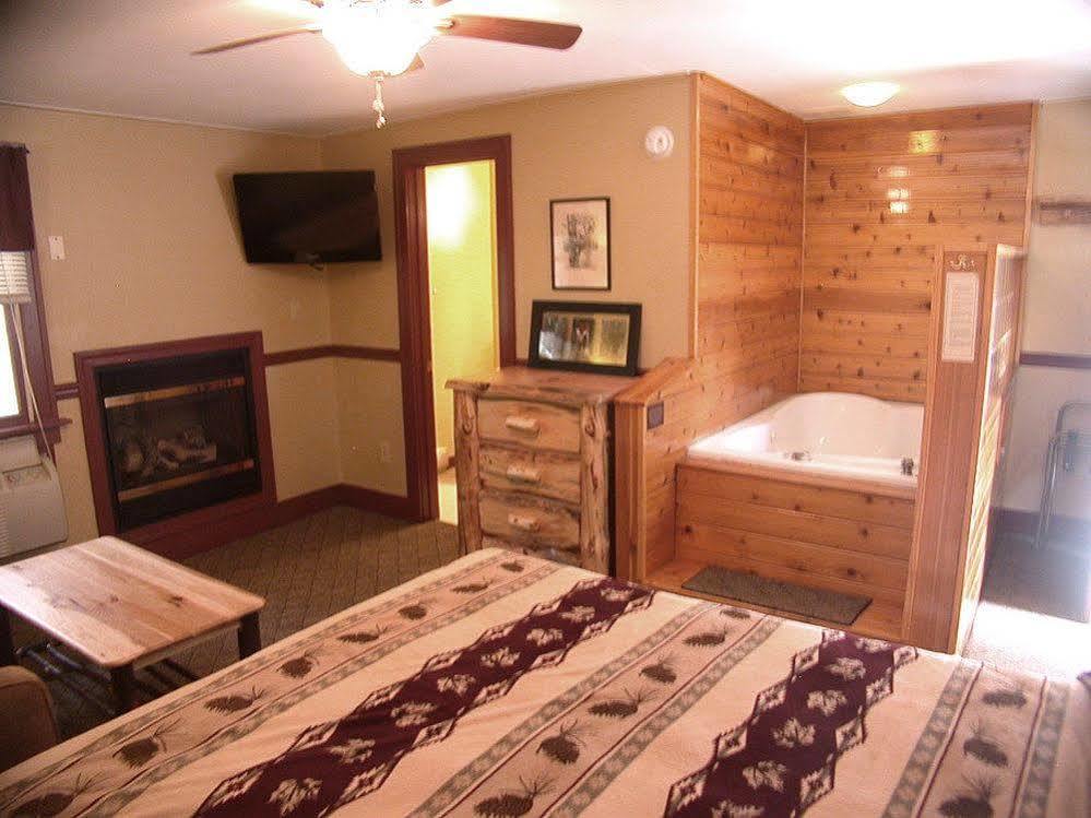 Mountaintop Lodge At Lake Naomi Pocono Pines Exterior foto
