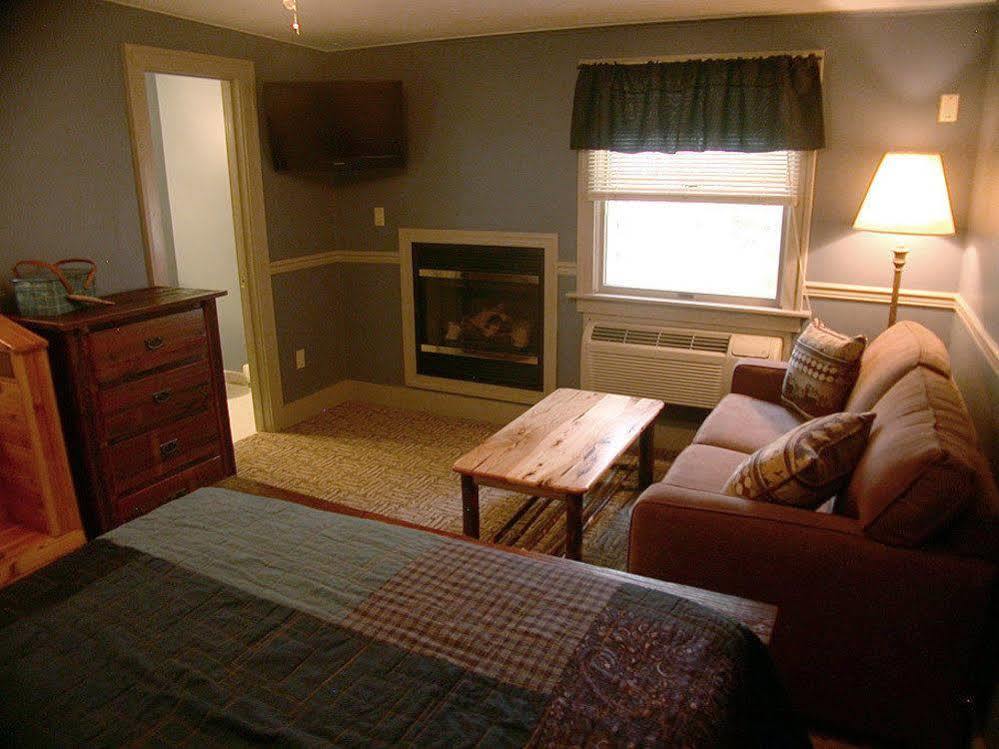 Mountaintop Lodge At Lake Naomi Pocono Pines Exterior foto